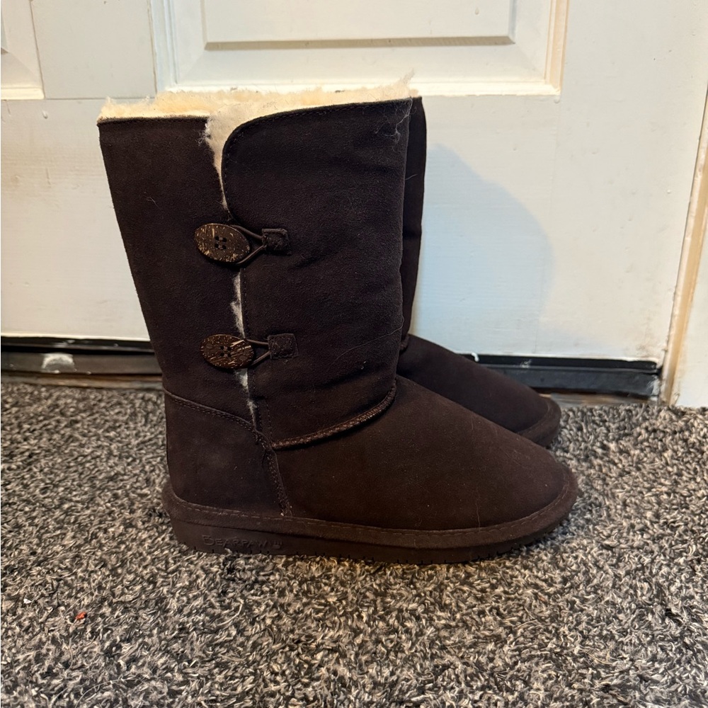 Cozy Brown Youth size 5 Boots